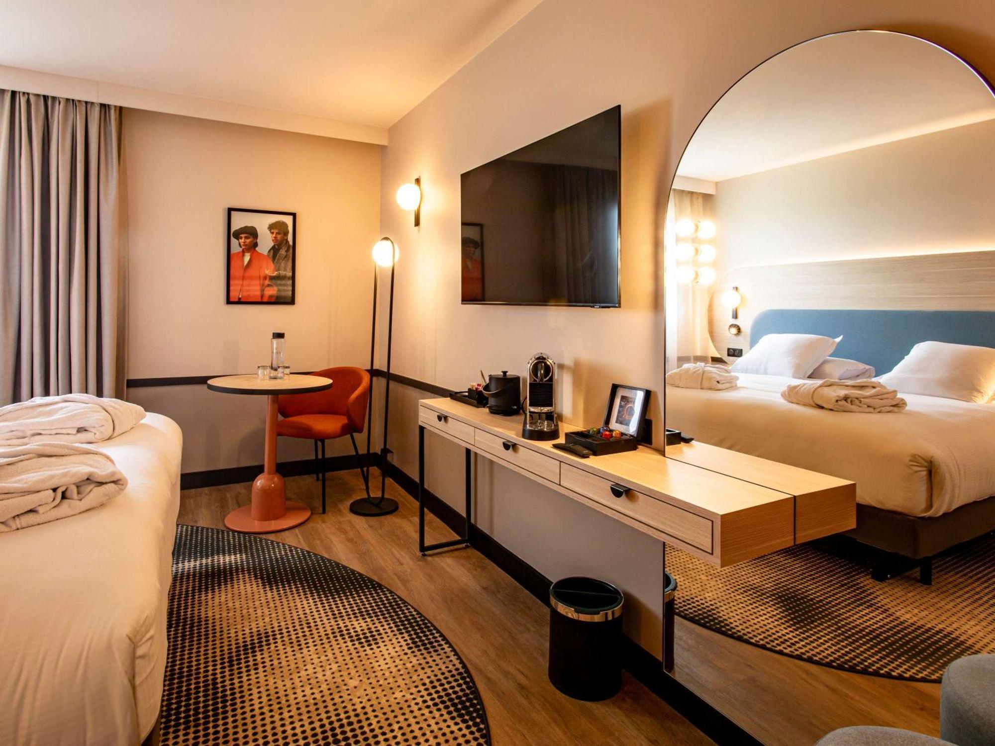 Mercure De France 4*