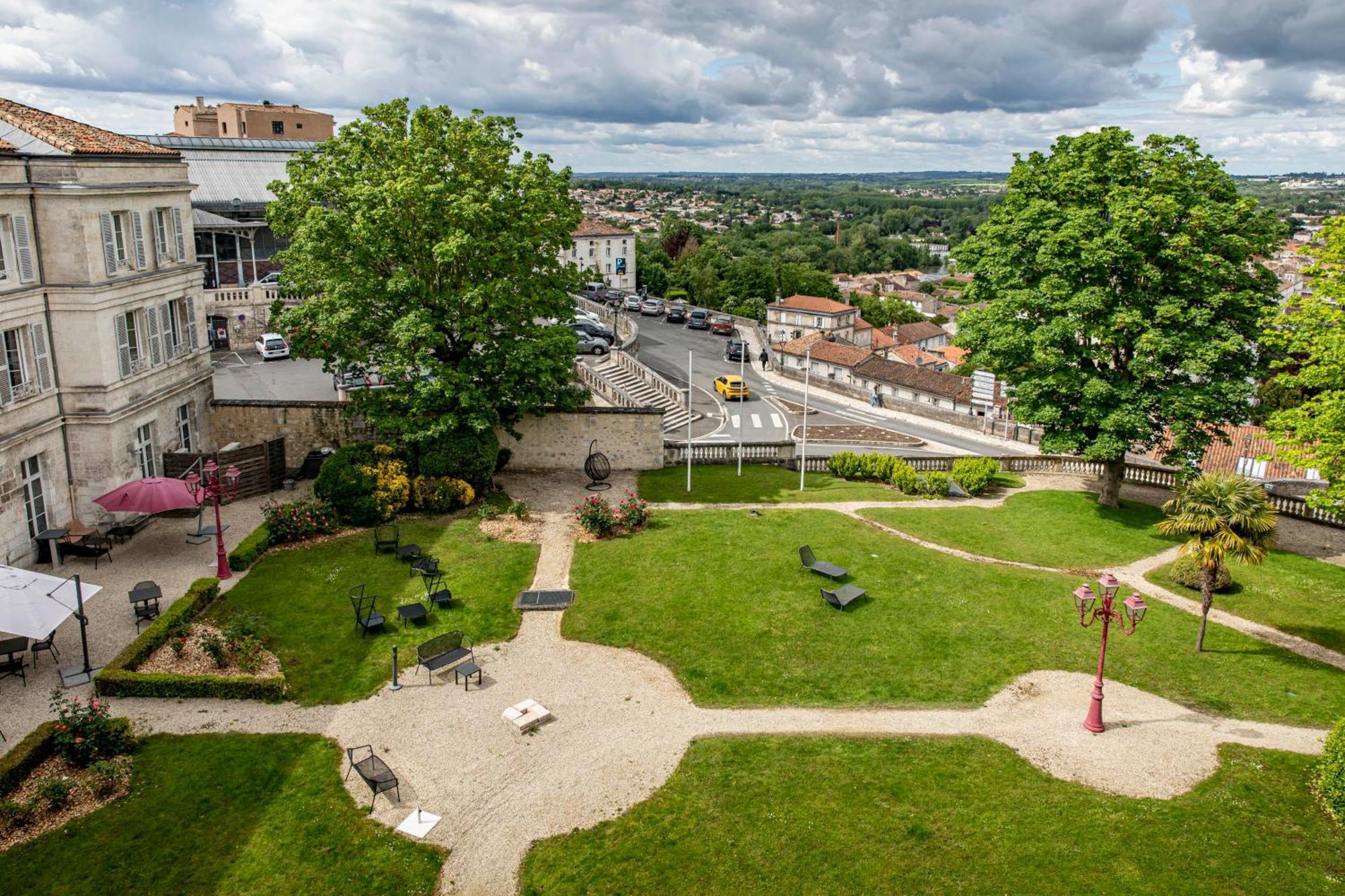 Mercure De France 4*